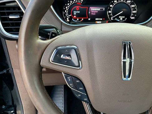 Used 2016 Lincoln MKX Reserve w/ Climate Package image 18