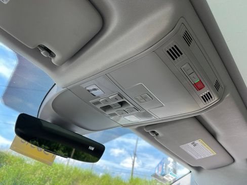 Certified 2023 Volkswagen Taos SEL AWD/4WD image 23