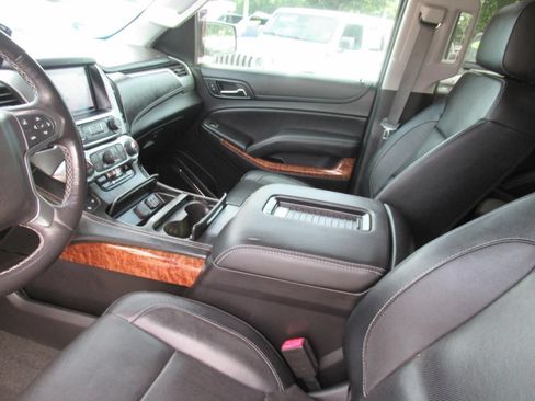 Used 2018 Chevrolet Tahoe Premier AWD/4WD image 20