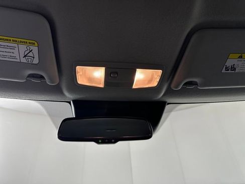 Used 2025 Mitsubishi Outlander Sport LE image 24