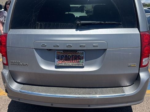 Used 2013 Dodge Grand Caravan SXT w/ Rear Park Assist Pkg FWD image 8