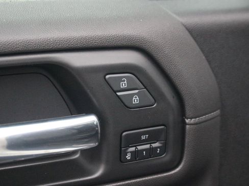 Used 2023 GMC Sierra 3500 Denali image 11