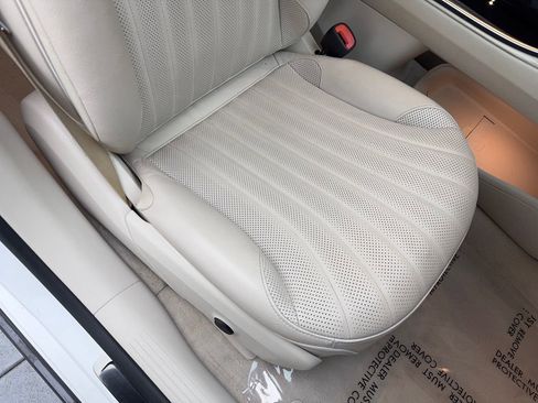 Used 2022 Mercedes-Benz EQS 450+ Sedan image 44