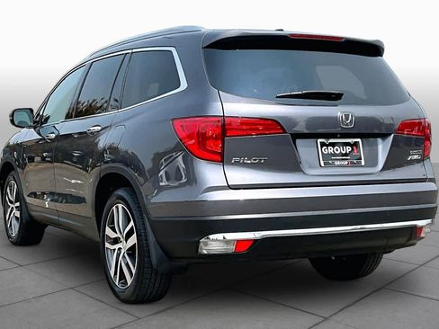 Used 2017 Honda Pilot Touring image 11