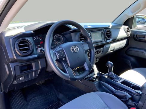 Used 2016 Toyota Tacoma SR w/ Towing Package AWD/4WD image 18