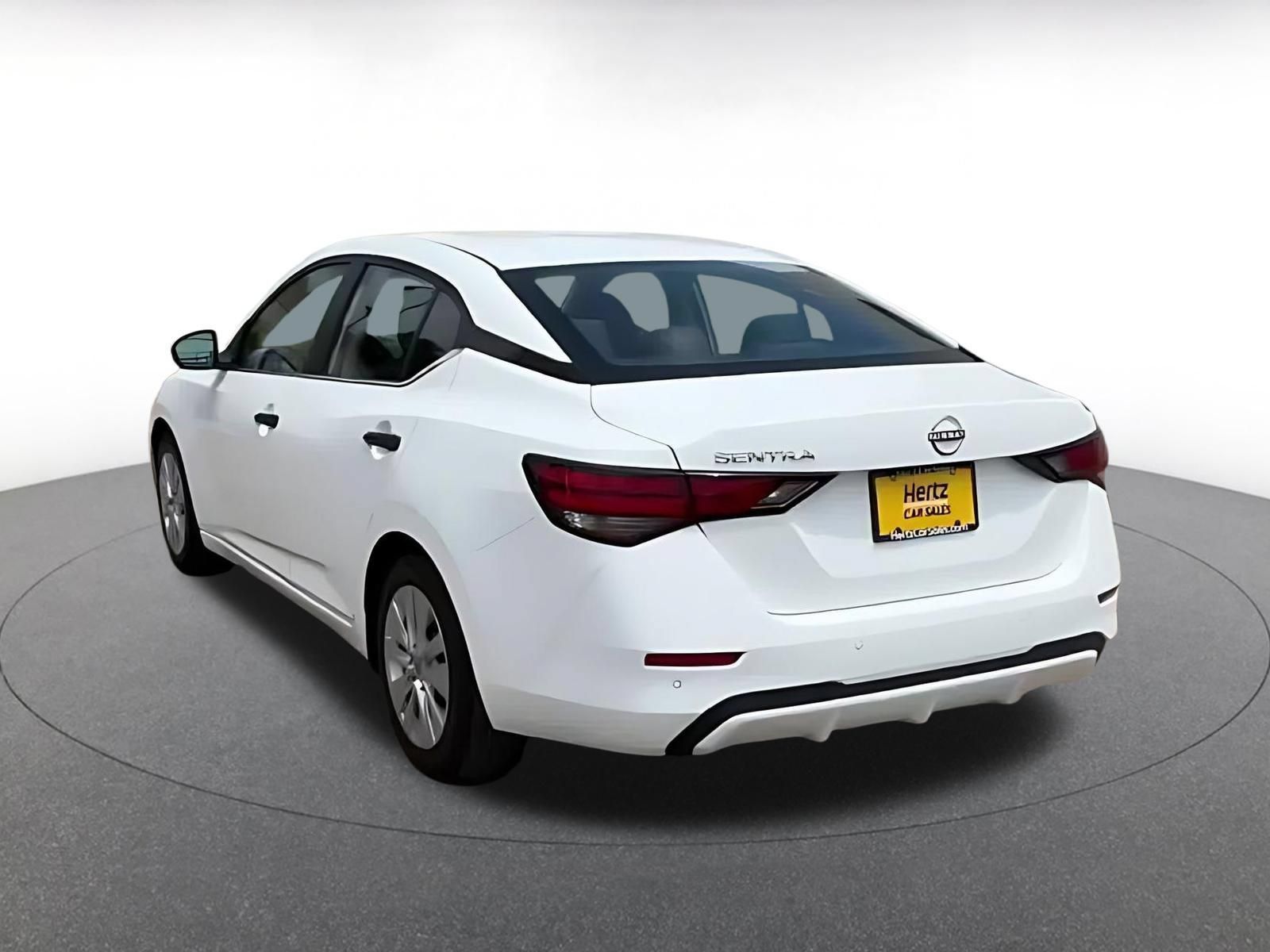 Used 2025 Nissan Sentra S FWD image 10