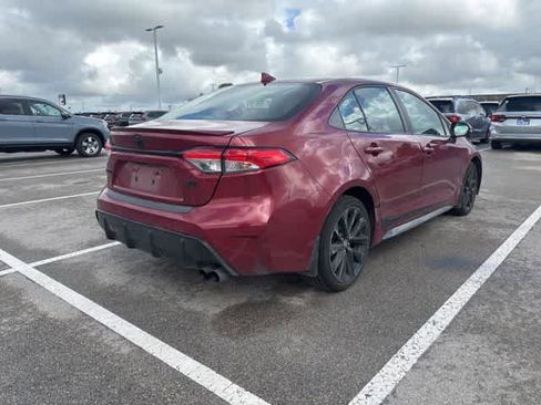 Used 2024 Toyota Corolla SE FWD image 5