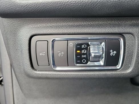 Certified 2024 Lincoln Corsair Reserve w/ Equipment Group 201A AWD/4WD image 12