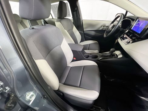 Used 2025 Toyota Corolla LE image 25