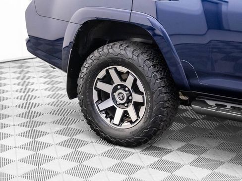 Used 2022 Toyota 4Runner TRD Off-Road Premium image 34