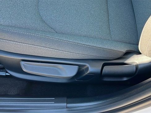 New 2025 Kia K4 LXS image 11