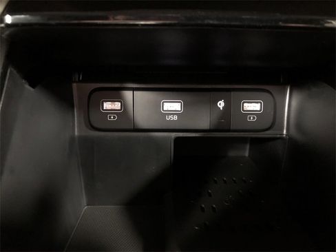 Used 2023 Kia Sorento SX Prestige image 39