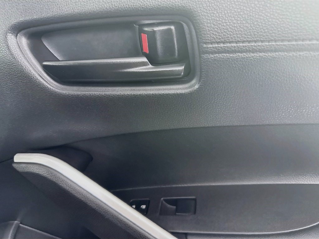 Used 2026 Toyota Corolla Cross LE FWD image 30