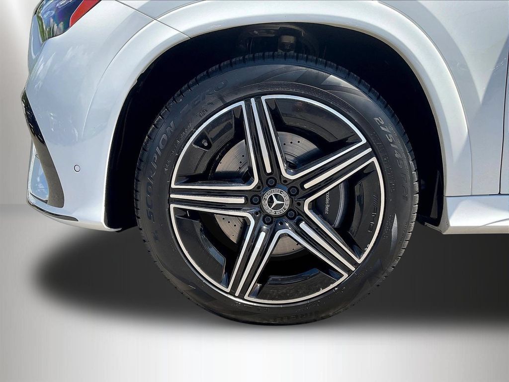 Certified 2025 Mercedes-Benz GLE 450 4MATIC w/ AMG Line Exterior image 36