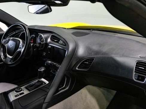 Used 2015 Chevrolet Corvette Stingray Coupe RWD image 13