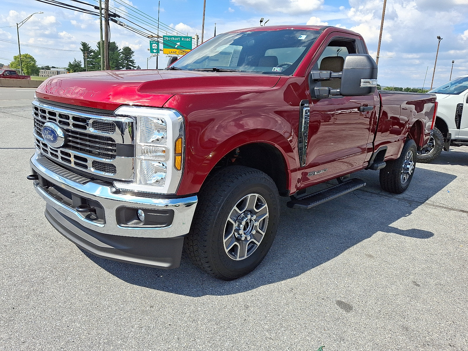 Used 2025 Ford F250 XLT AWD/4WD image 2