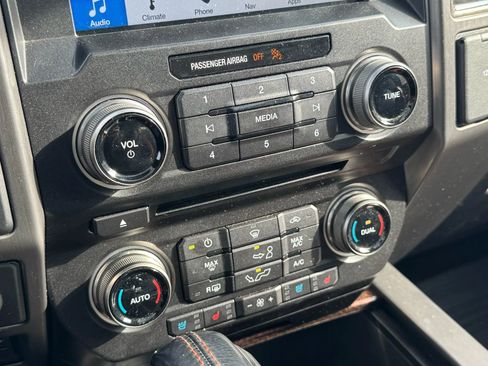 Used 2017 Ford F150 Raptor w/ Equipment Group 802A Luxury image 17