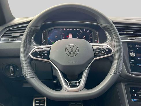 Used 2024 Volkswagen Tiguan SEL R-Line image 14