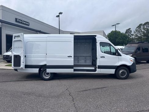 New 2025 Mercedes-Benz Sprinter 3500 image 25