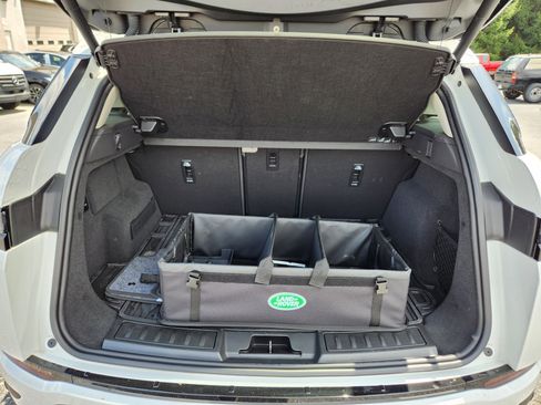 Certified 2025 Land Rover Range Rover Evoque S image 8