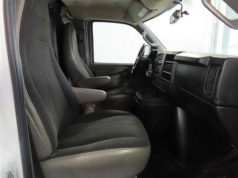Used 2024 GMC Savana 2500 w/ Driver Convenience Package image 27