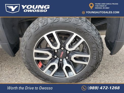Used 2024 GMC Sierra 1500 AT4 w/ Technology Package AWD/4WD image 33