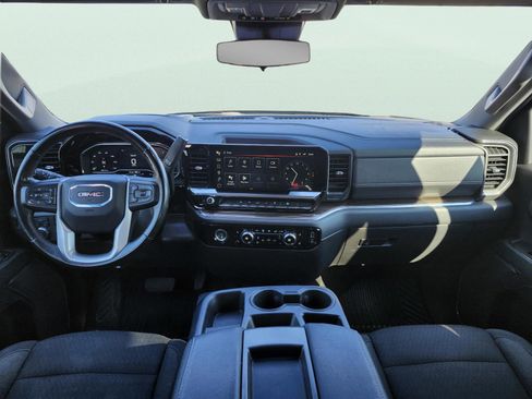 Used 2024 GMC Sierra 1500 Elevation image 10