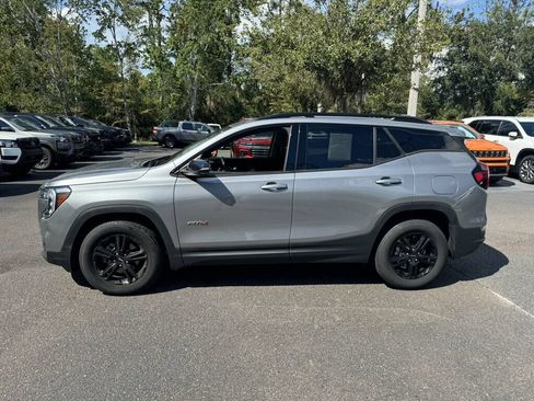 Used 2023 GMC Terrain AT4 AWD/4WD image 2