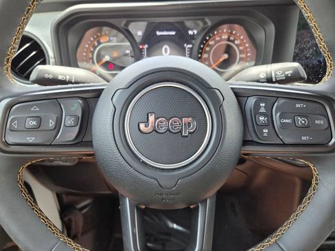Used 2024 Jeep Wrangler Unlimited Sport AWD/4WD image 30