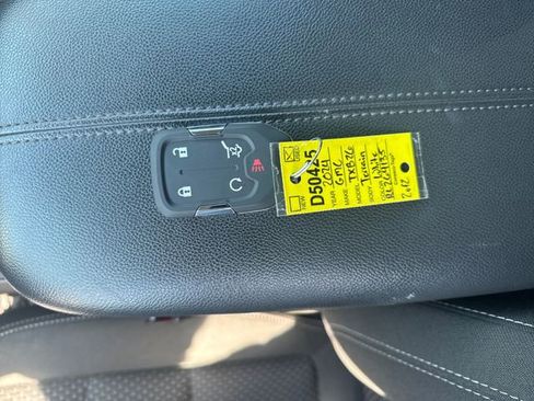 Used 2024 GMC Terrain SLE w/ Driver Convenience Package AWD/4WD image 33