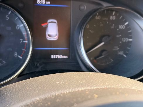 Used 2022 Nissan Rogue Sport SV FWD image 10
