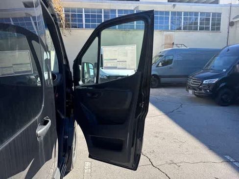 Used 2025 Mercedes-Benz Sprinter 2500 image 17