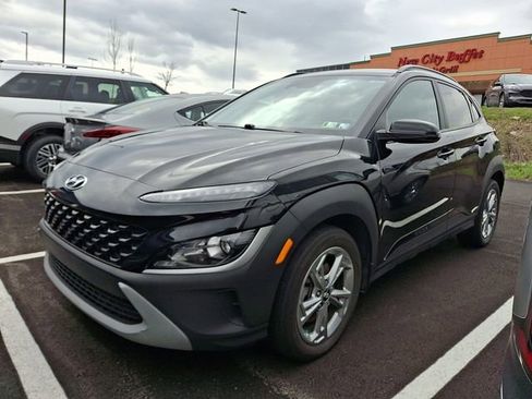 Used 2022 Hyundai Kona SEL image 2