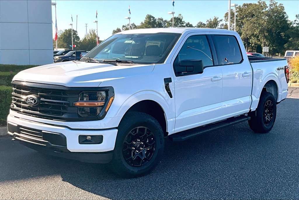 New 2026 Ford F150 XLT w/ XLT Black Appearance Package AWD/4WD image 2