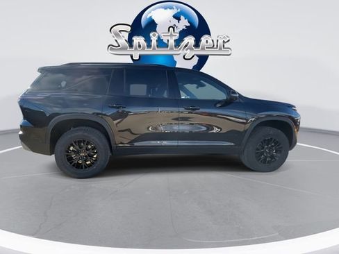 New 2026 Chevrolet Traverse Z71 w/ Enhanced Driving Package AWD/4WD image 9