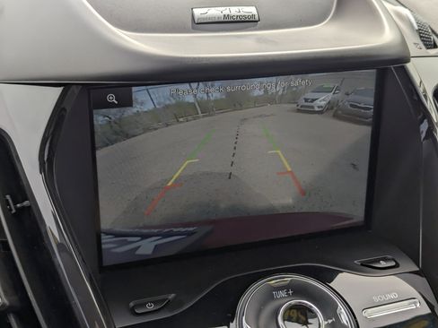 Used 2014 Ford C-MAX SEL w/ Equipment Group 302A image 11