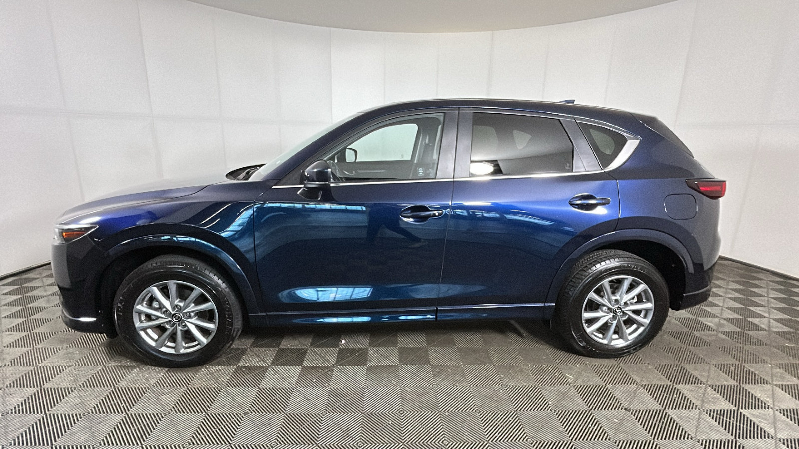Used 2025 MAZDA CX-5 AWD 2.5 S w/ Preferred Package image 6