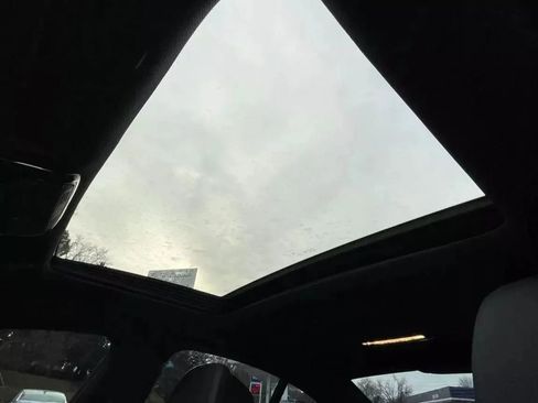 Used 2018 BMW 540i xDrive image 27