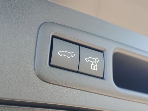 Used 2025 Lexus UX 300h FWD w/ Accessory Package (Z1) image 13