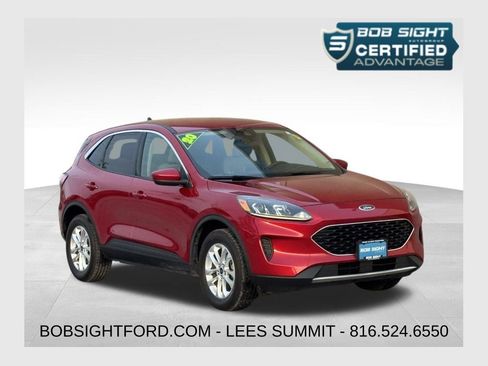 Used 2020 Ford Escape SE image 1