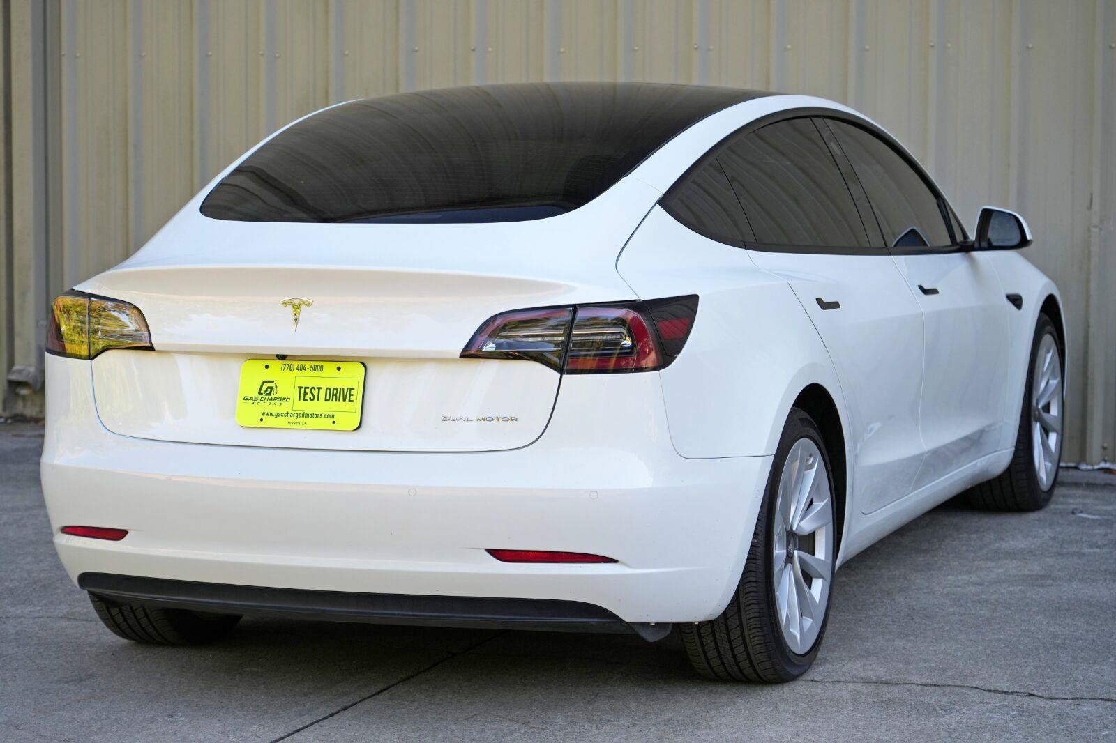 Used 2022 Tesla Model 3 Long Range AWD/4WD image 53
