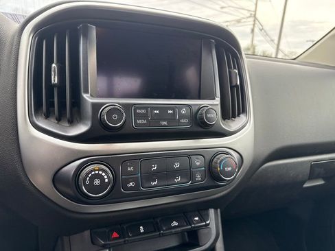 Used 2018 Chevrolet Colorado LT w/ LT Convenience Package image 18