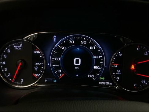 Used 2018 GMC Acadia Denali w/ Technology Package AWD/4WD image 22