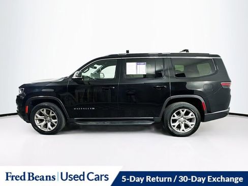 Used 2022 Jeep Wagoneer Series I w/ Premium Group I AWD/4WD image 7