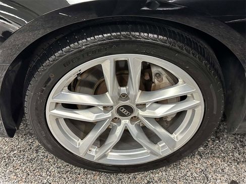 Used 2023 Audi A4 2.0T Premium w/ Convenience Package image 9