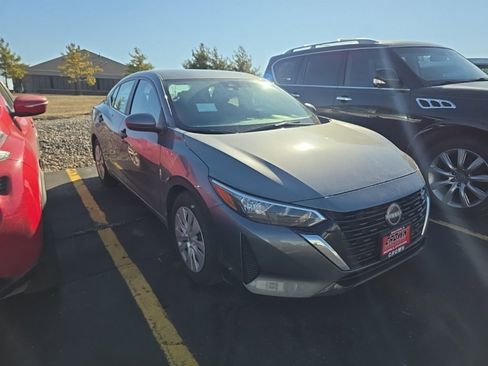 Certified 2025 Nissan Sentra S image 3