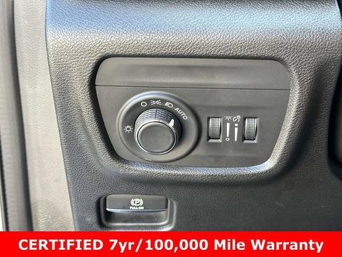 Used 2023 Jeep Grand Cherokee Laredo w/ Luxury Tech Group I AWD/4WD image 26