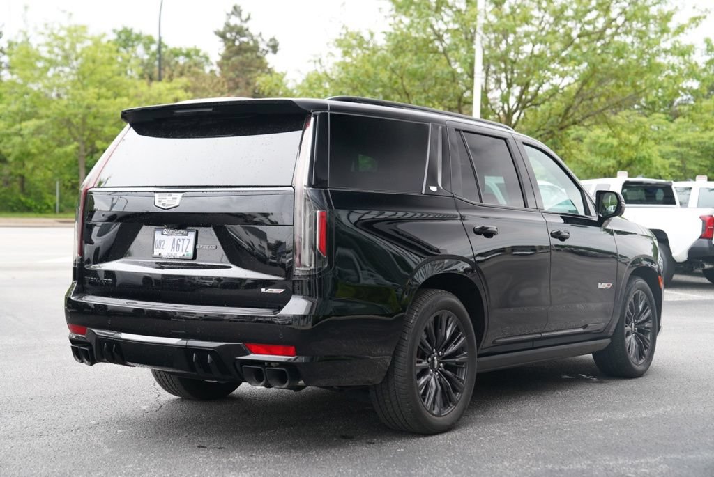 Used 2023 Cadillac Escalade V w/ LPO, ONYX Package AWD/4WD image 13