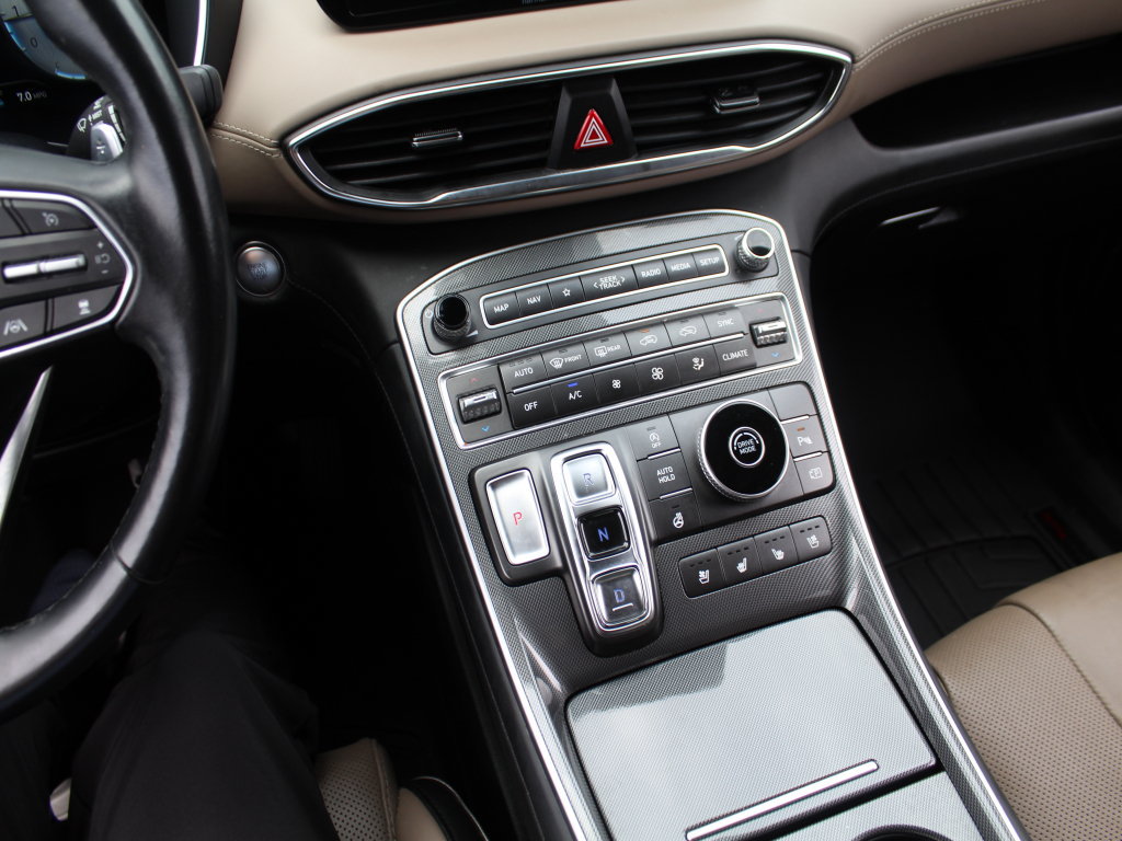 Used 2022 Hyundai Santa Fe Limited FWD image 14