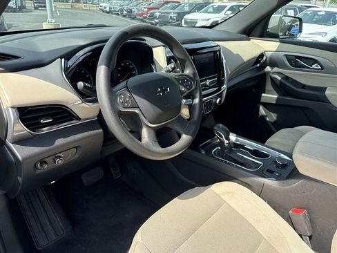 Certified 2023 Chevrolet Traverse LS w/ Midnight/Sport Edition FWD image 10